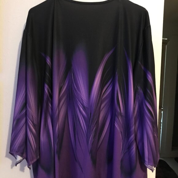 Temu tunic, size 3X, lovely purple feathery pattern. Light and beautiful. - Picture 9 of 14